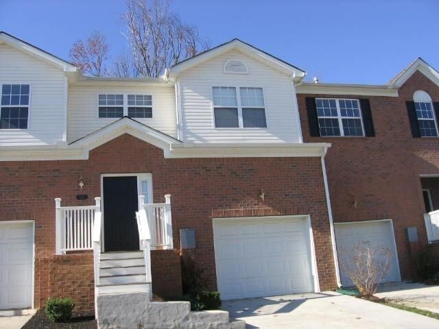122 Canton Ct