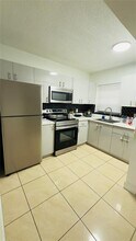 5500 SW 77th Ct in Miami, FL - Building Photo - Building Photo