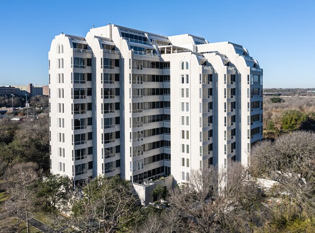 200 Patterson Ave in San Antonio, TX - Foto de edificio - Building Photo