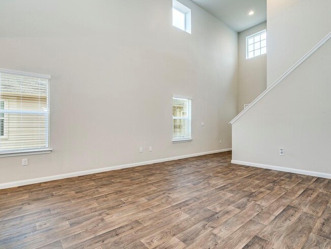 14102 Macquarie Dr in Pflugerville, TX - Foto de edificio - Building Photo