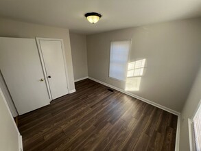 2325 Augusta St in Charlotte, NC - Building Photo - Building Photo