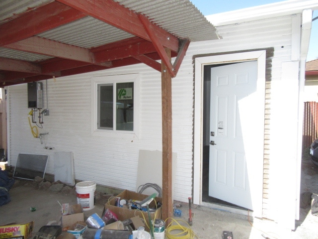 property at 592 Willow Ave