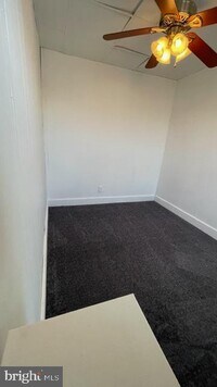 2094 Carver St photo'