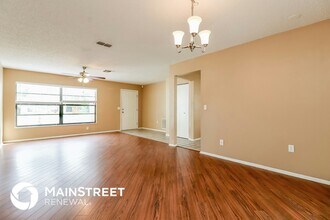 8373 Camphor Dr in Brooksville, FL - Foto de edificio - Building Photo