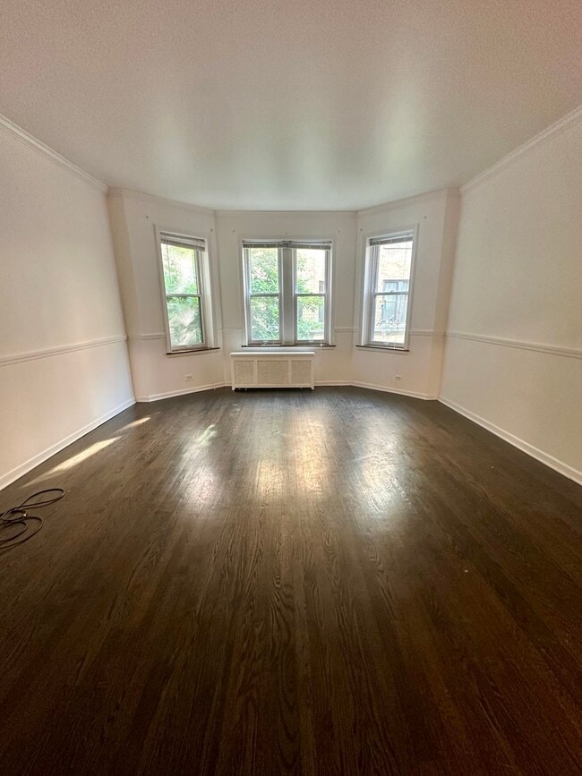 1214 W Jarvis Ave in Chicago, IL - Building Photo - Building Photo