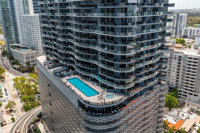 1000 Brickell Plz, Unit PH5104 in Miami, FL - Foto de edificio - Building Photo