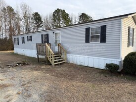 116 Matts Ln in Pinetops, NC - Building Photo