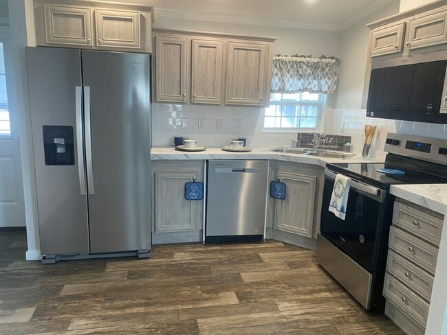 2722 King George Ave in Lakeland, FL - Building Photo - Building Photo