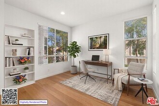 4643 E 4th St in Long Beach, CA - Building Photo - Building Photo