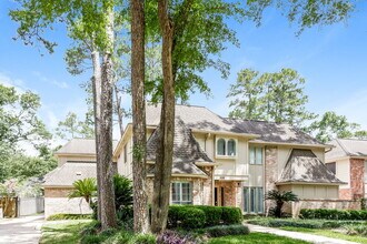 5118 Westerham Pl in Houston, TX - Foto de edificio - Building Photo