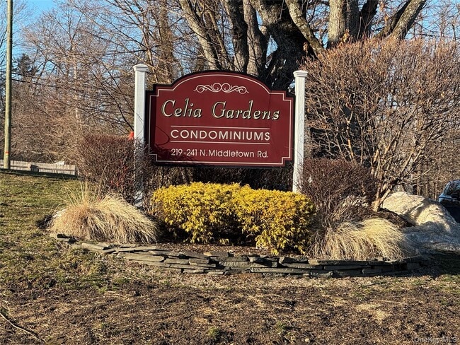 property at 229 N Middletown Rd