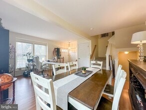 14358 Haysickle Ct in Centreville, VA - Building Photo - Building Photo