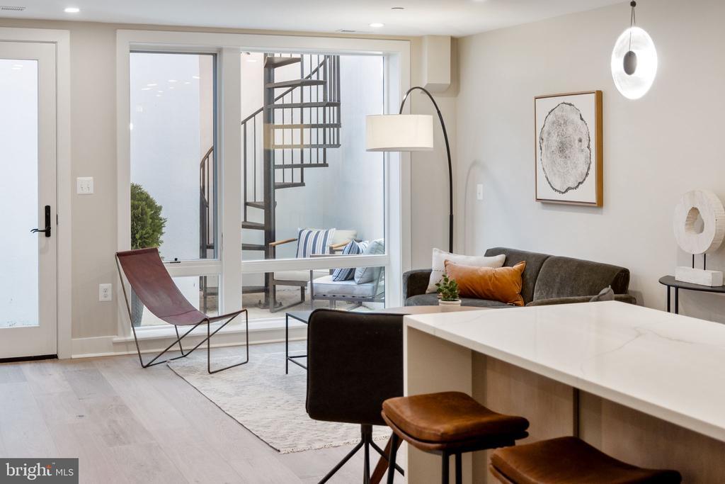 1820 19th St NW in Washington, DC - Building Photo