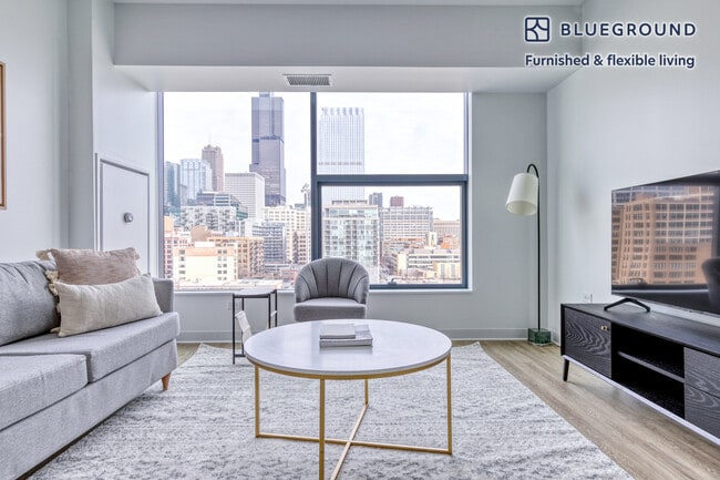 808 W Van Buren St