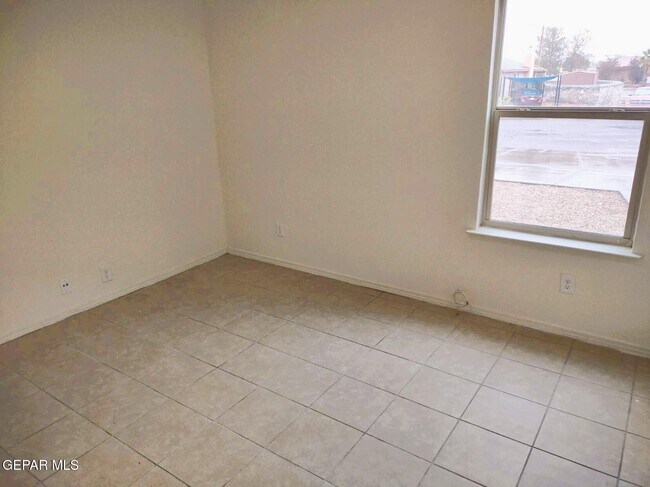 9488 Landry McKee Ln in El Paso, TX - Building Photo - Building Photo