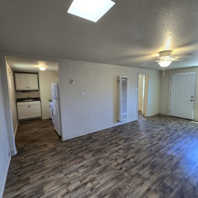 541 Cardenas Dr SE in Albuquerque, NM - Building Photo - Building Photo