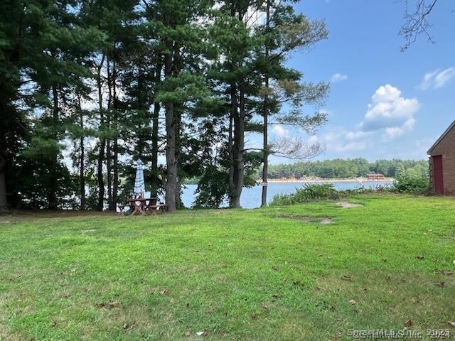 property at 4 Grandview Dr