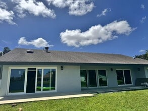 1600 SW 72nd Ave in Plantation, FL - Building Photo - Building Photo