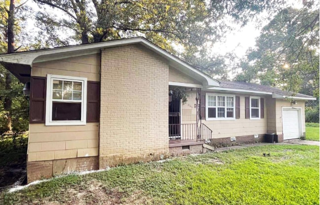 property at 855 Winn St