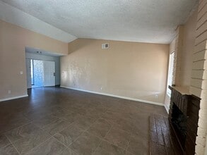 11715 Prosperity Ln in Moreno Valley, CA - Building Photo - Building Photo