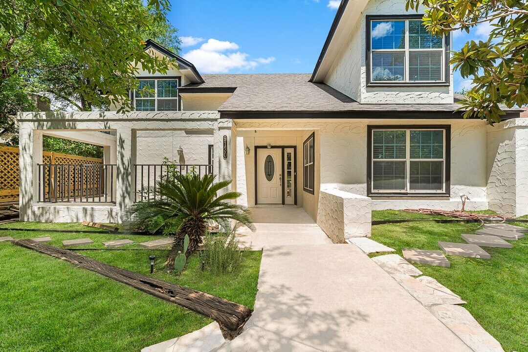 9130 Windgarden Cir in Windcrest, TX - Building Photo