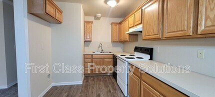 1130 N Gardner Ave in Oklahoma City, OK - Foto de edificio - Building Photo