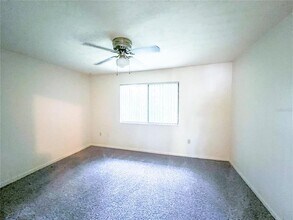 2300 SW 43rd St in Gainesville, FL - Building Photo - Building Photo