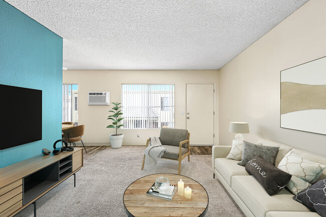 Park View Apartments in Chula Vista, CA - Building Photo - Building Photo
