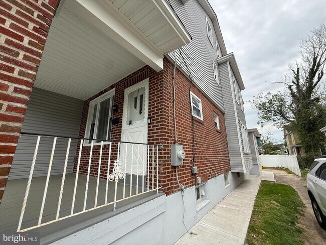 129 Clearfield Ave in Trenton, NJ - Building Photo - Building Photo