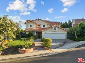 17672 Bryan Pl in Los Angeles, CA - Building Photo