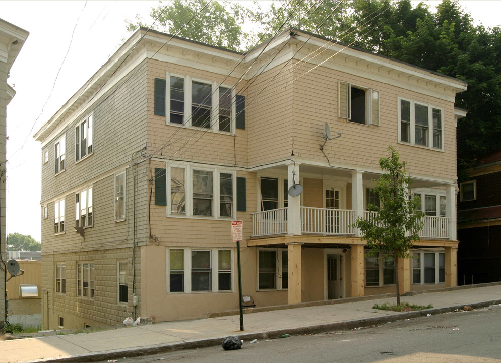 179-181 Campbell Ave in Revere, MA - Foto de edificio