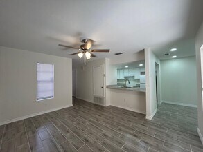 100 Hillside Rd in Laredo, TX - Building Photo - Building Photo
