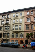 127 W 75th St in New York, NY - Building Photo - Building Photo