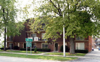 10616-18 S Central Ave Apartments