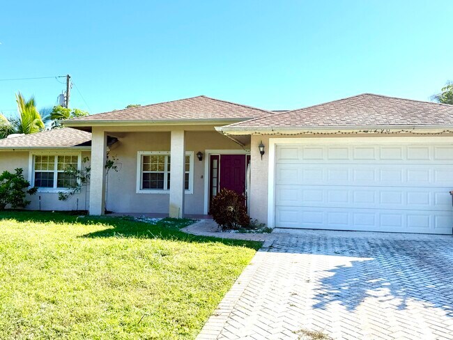 1290 12th Ct SW in Vero Beach, FL - Building Photo - Building Photo