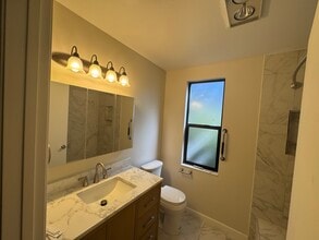 5465 Cribari Grn, Unit Cribari Grn in San Jose, CA - Building Photo - Building Photo
