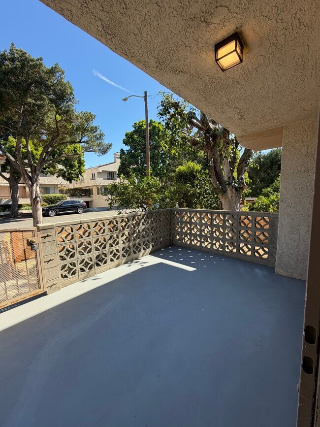 2336 34th St in Santa Monica, CA - Building Photo - Building Photo