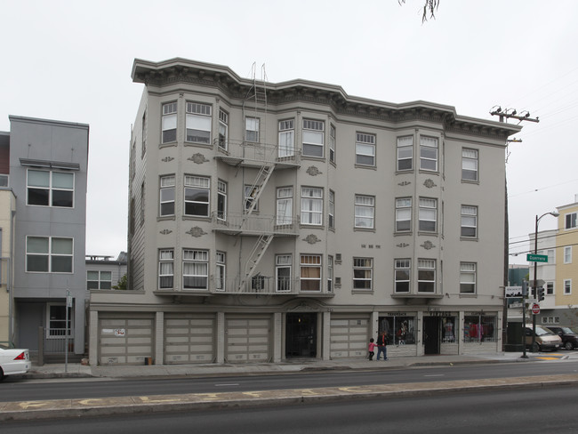 295 Guerrero St in San Francisco, CA - Foto de edificio - Building Photo