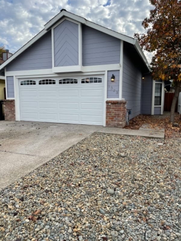1323 Hidalgo Cir in Roseville, CA - Building Photo - Building Photo