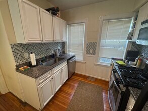 5 Oak Square Ave in Boston, MA - Building Photo - Building Photo