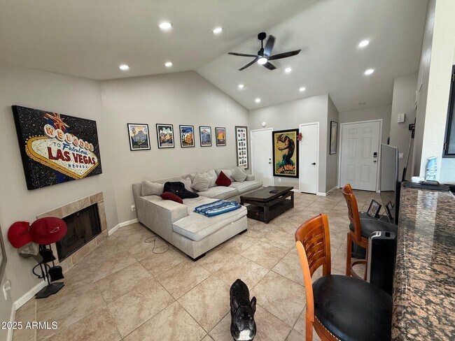 5535 W Willow Ave in Glendale, AZ - Building Photo - Building Photo