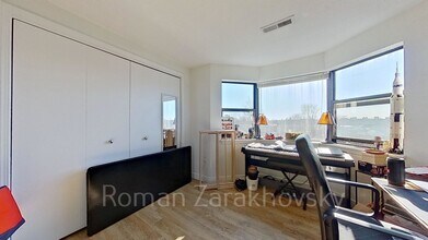 25 Webster Ave, Unit 307 in Somerville, MA - Building Photo - Building Photo