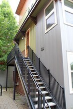 4325 SE Division St in Portland, OR - Building Photo - Building Photo