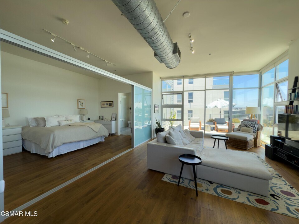 4080 Glencoe Ave in Marina Del Rey, CA - Building Photo