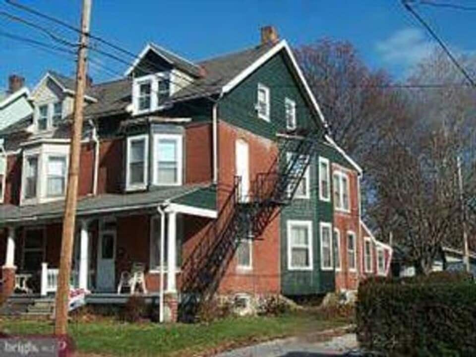 311 S New St in West Chester, PA - Building Photo