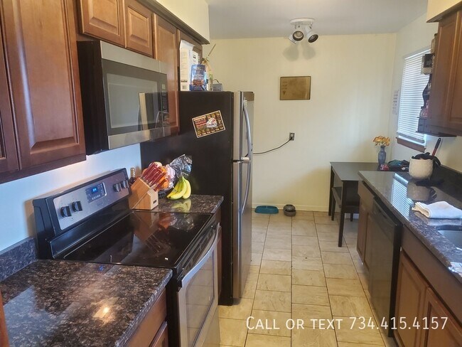 2979 Verle Ave in Ann Arbor, MI - Building Photo - Building Photo