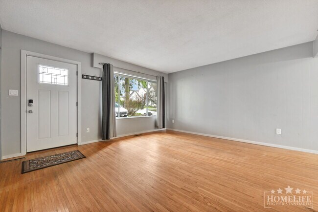 1746-1156 156 St in Surrey, BC - Building Photo - Building Photo