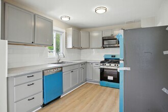 23147 Vance Ave in Hazel Park, MI - Building Photo - Building Photo