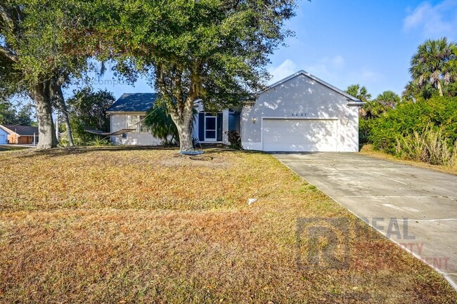 property at 4407 N Chamberlain Blvd