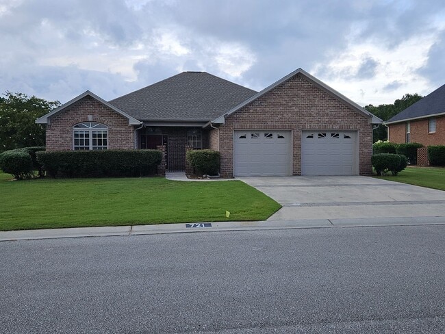 property at 721 Highlands Dr